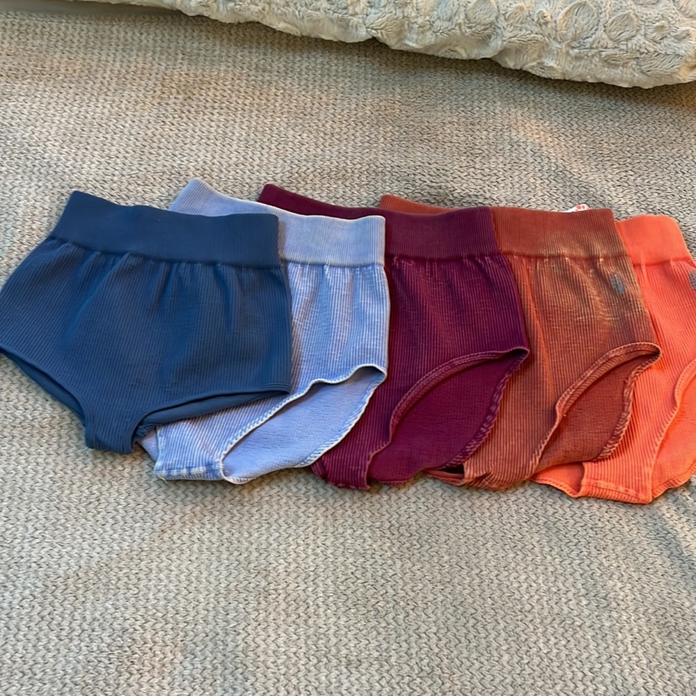 COPY - 🌺free people happiness run brief short - Picture 14 of 17